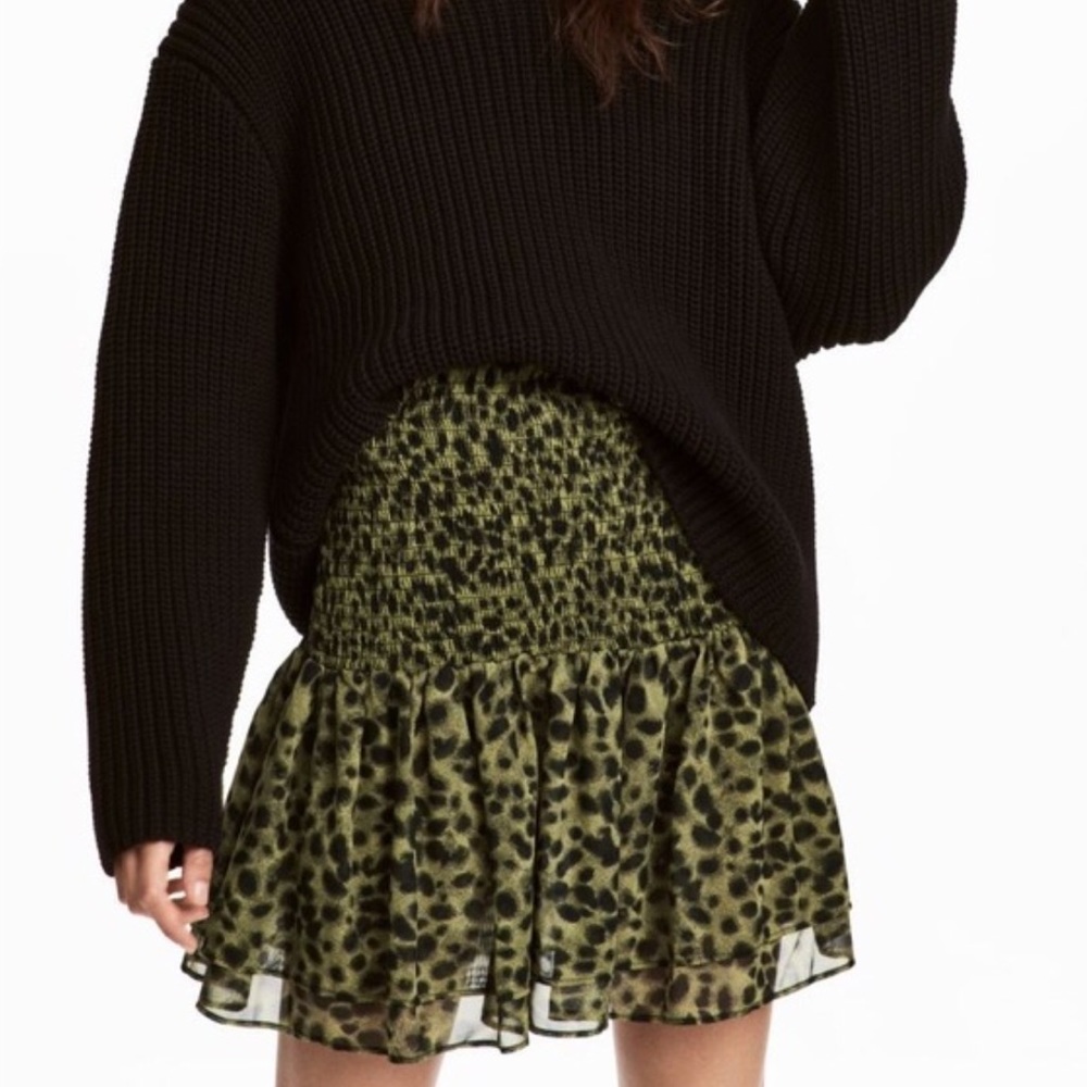 H&M Animal Print Stretch Short Skirt